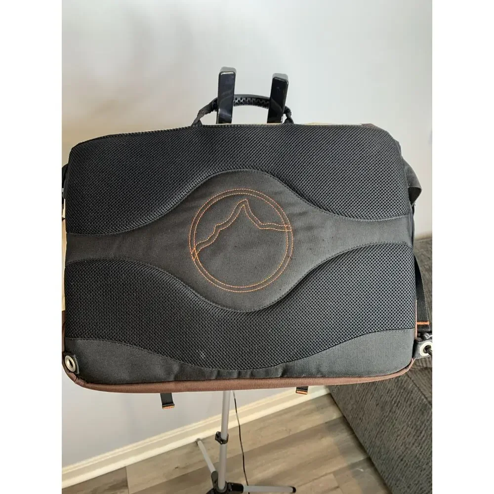 Lowepro Messenger/ laptop Bag - Brown/Orange/Gray 21: x 15